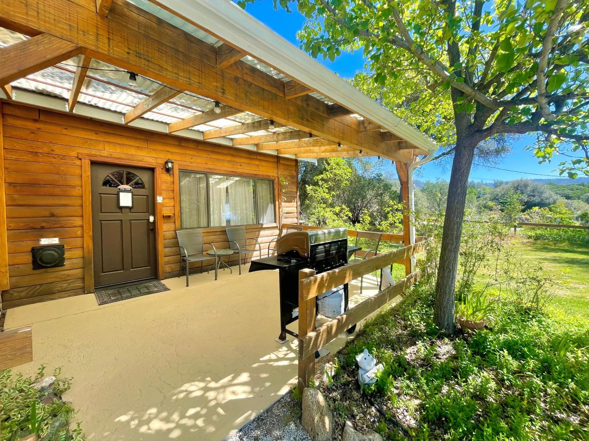 Sierra Mountain Lodge - Vacation Rentals - Yosemite Авані Екстер'єр фото