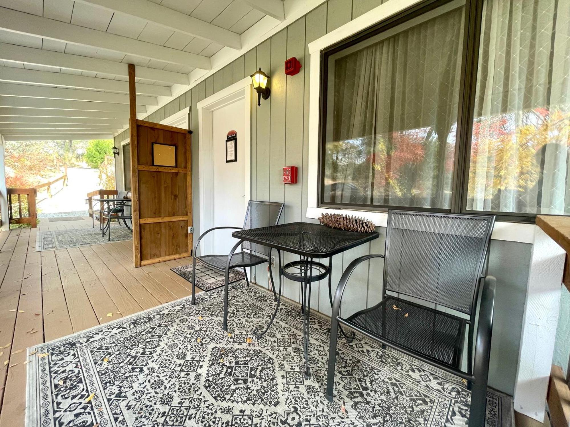 Sierra Mountain Lodge - Vacation Rentals - Yosemite Авані Екстер'єр фото