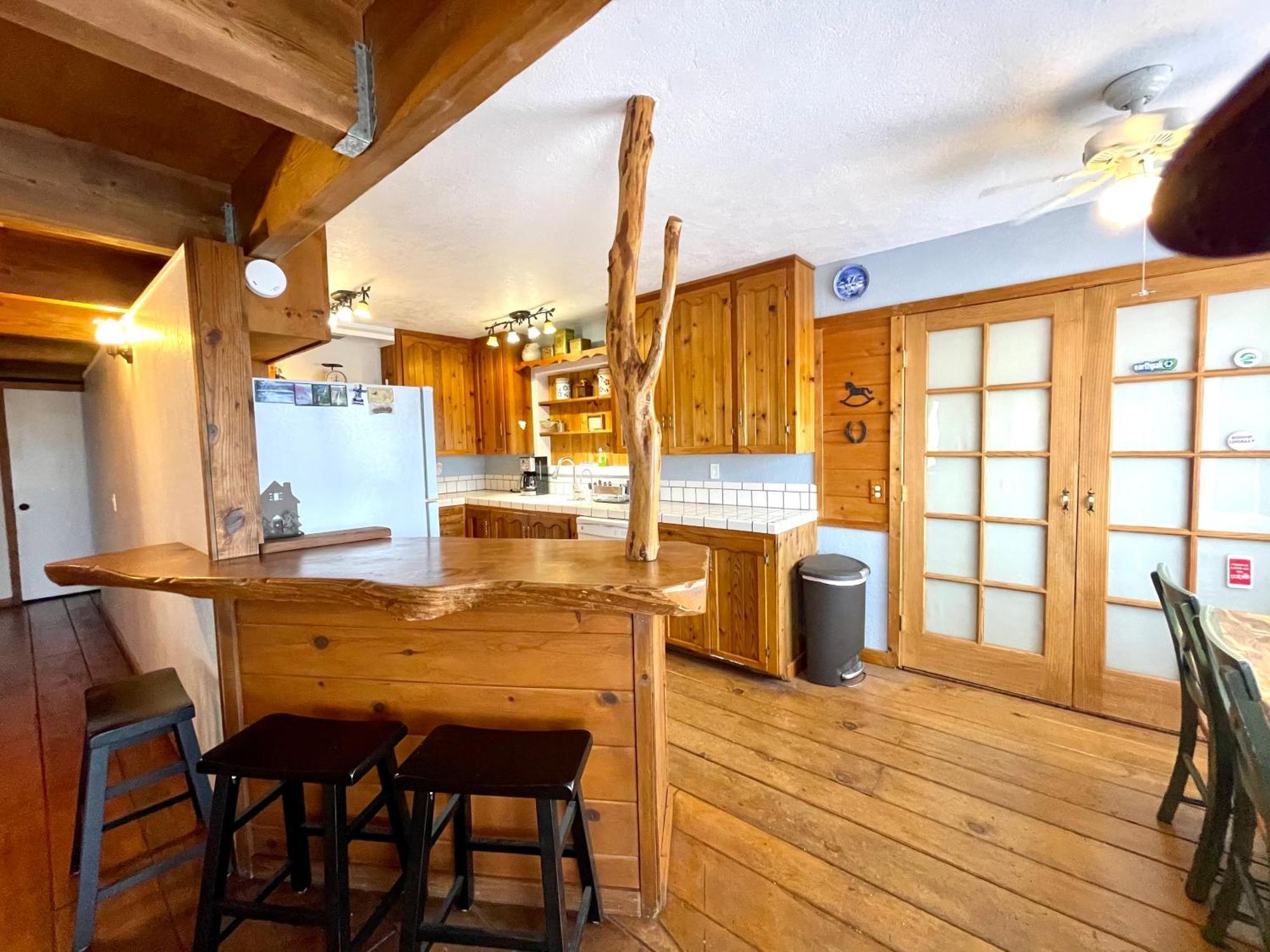 Sierra Mountain Lodge - Vacation Rentals - Yosemite Авані Екстер'єр фото