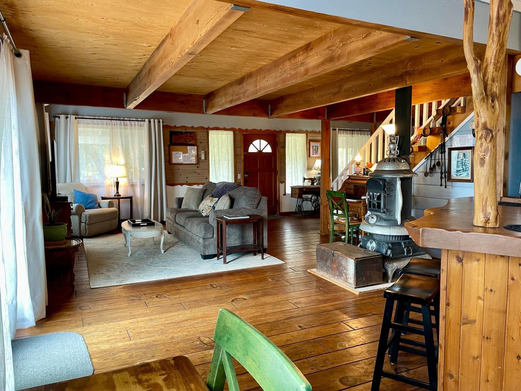 Sierra Mountain Lodge - Vacation Rentals - Yosemite Авані Екстер'єр фото