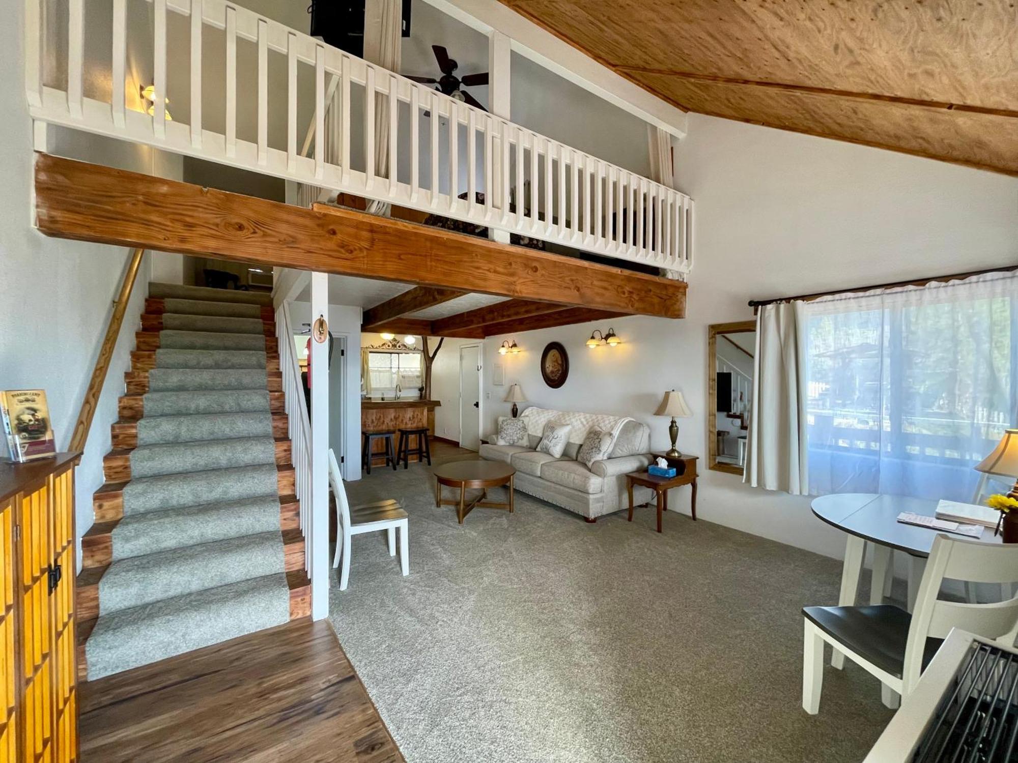 Sierra Mountain Lodge - Vacation Rentals - Yosemite Авані Екстер'єр фото