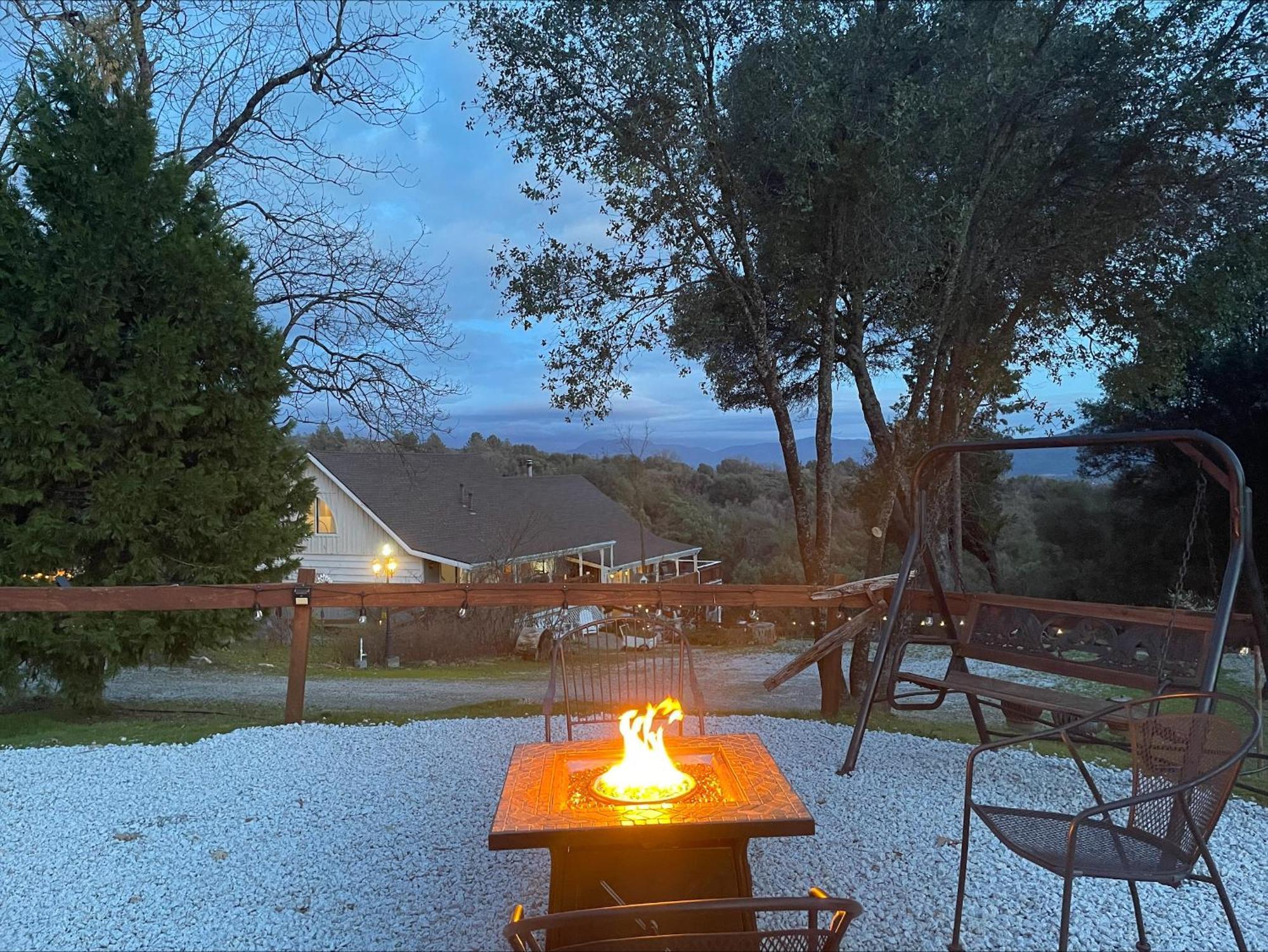 Sierra Mountain Lodge - Vacation Rentals - Yosemite Авані Екстер'єр фото